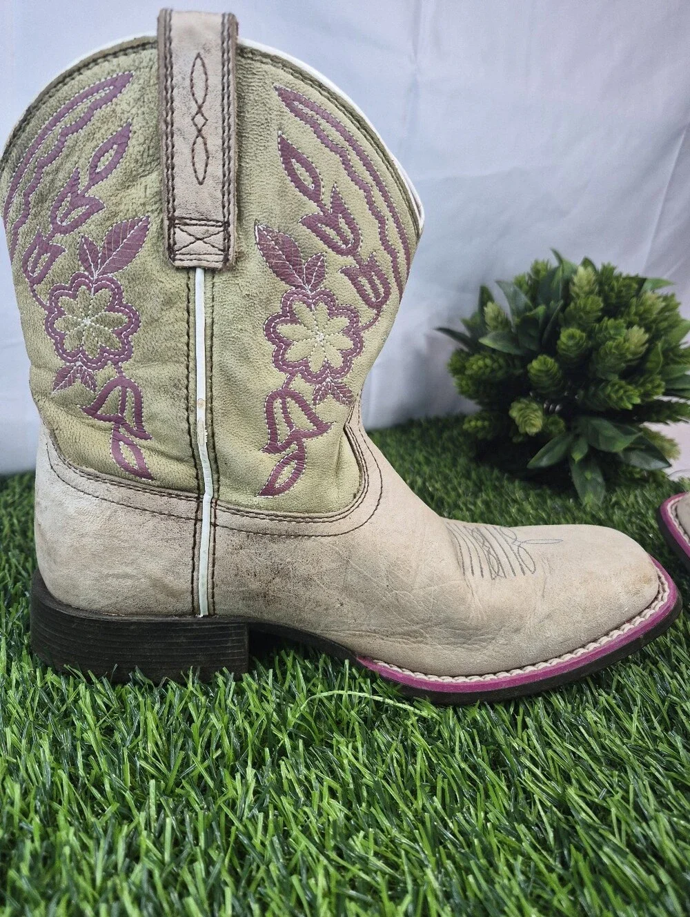 Ariat Women’s Western Cowboy Boots Size 4.5 Tan Pink Floral Leather 10034066